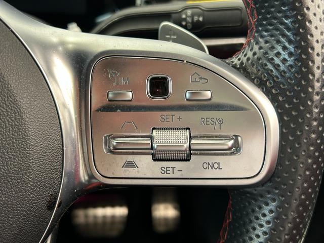 Ｂクラス Ｂ２００ｄ　ＡＭＧライン　レザーエクスクルーシブＰＫＧ　ナビゲーションＰＫＧ　赤黒ツートンレザー　アンビエントライト　純正ナビ　フルセグテレビ　リアビューカメラ　アクティブブレーキアシスト　レーンキープ　ＢＳＡ　ＡＣＣ（7枚目）