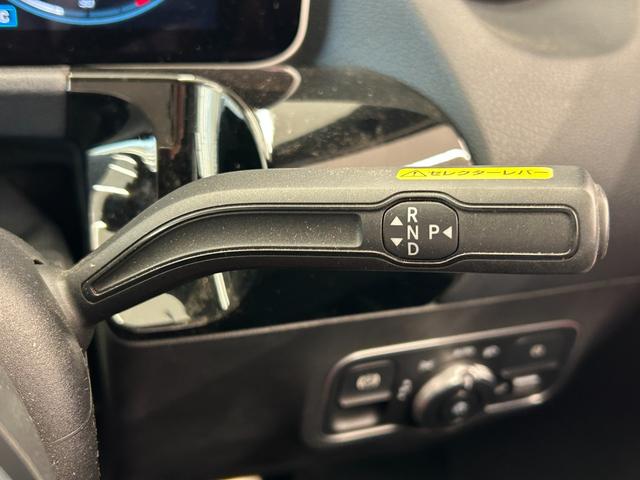 Ｂクラス Ｂ２００ｄ　ＡＭＧライン　レザーエクスクルーシブＰＫＧ　ナビゲーションＰＫＧ　赤黒ツートンレザー　アンビエントライト　純正ナビ　フルセグテレビ　リアビューカメラ　アクティブブレーキアシスト　レーンキープ　ＢＳＡ　ＡＣＣ（8枚目）