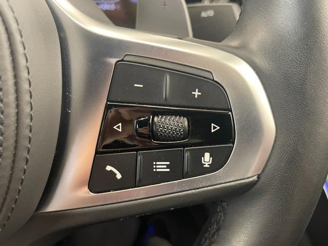３シリーズ ３２０ｄ　ｘＤｒｉｖｅ　Ｍスポーツ　ハイラインＰＫＧ　コンフォートＰＫＧ　純正ナビ　リアカメラ　ヴァーネスカレザーシート　シートヒーター　アクティブクルーズコントロール　ＡｐｐｌｅＣａｒＰｌａｙ　パワーテールゲート純正１８インチＡＷ（8枚目）