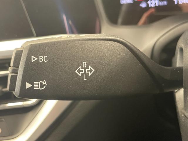 ３シリーズ ３２０ｄ　ｘＤｒｉｖｅ　Ｍスポーツ　ハイラインＰＫＧ　コンフォートＰＫＧ　純正ナビ　リアカメラ　ヴァーネスカレザーシート　シートヒーター　アクティブクルーズコントロール　ＡｐｐｌｅＣａｒＰｌａｙ　パワーテールゲート純正１８インチＡＷ（9枚目）