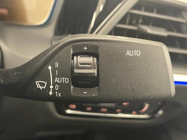 ３シリーズ ３２０ｄ　ｘＤｒｉｖｅ　Ｍスポーツ　ハイラインＰＫＧ　コンフォートＰＫＧ　純正ナビ　リアカメラ　ヴァーネスカレザーシート　シートヒーター　アクティブクルーズコントロール　ＡｐｐｌｅＣａｒＰｌａｙ　パワーテールゲート純正１８インチＡＷ（10枚目）