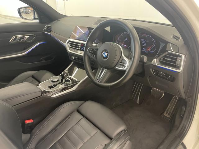 ３シリーズ ３２０ｄ　ｘＤｒｉｖｅ　Ｍスポーツ　ハイラインＰＫＧ　コンフォートＰＫＧ　純正ナビ　リアカメラ　ヴァーネスカレザーシート　シートヒーター　アクティブクルーズコントロール　ＡｐｐｌｅＣａｒＰｌａｙ　パワーテールゲート純正１８インチＡＷ（25枚目）