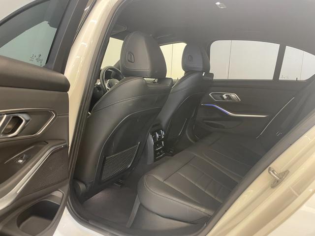 ３シリーズ ３２０ｄ　ｘＤｒｉｖｅ　Ｍスポーツ　ハイラインＰＫＧ　コンフォートＰＫＧ　純正ナビ　リアカメラ　ヴァーネスカレザーシート　シートヒーター　アクティブクルーズコントロール　ＡｐｐｌｅＣａｒＰｌａｙ　パワーテールゲート純正１８インチＡＷ（38枚目）