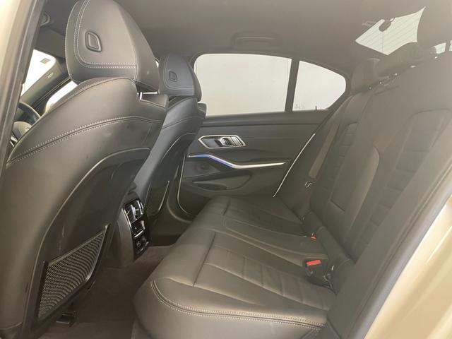 ３シリーズ ３２０ｄ　ｘＤｒｉｖｅ　Ｍスポーツ　ハイラインＰＫＧ　コンフォートＰＫＧ　純正ナビ　リアカメラ　ヴァーネスカレザーシート　シートヒーター　アクティブクルーズコントロール　ＡｐｐｌｅＣａｒＰｌａｙ　パワーテールゲート純正１８インチＡＷ（39枚目）