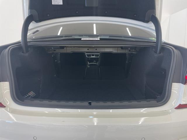 ３シリーズ ３２０ｄ　ｘＤｒｉｖｅ　Ｍスポーツ　ハイラインＰＫＧ　コンフォートＰＫＧ　純正ナビ　リアカメラ　ヴァーネスカレザーシート　シートヒーター　アクティブクルーズコントロール　ＡｐｐｌｅＣａｒＰｌａｙ　パワーテールゲート純正１８インチＡＷ（45枚目）