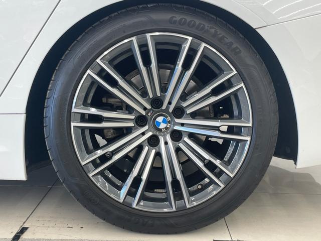 ３シリーズ ３２０ｄ　ｘＤｒｉｖｅ　Ｍスポーツ　ハイラインＰＫＧ　コンフォートＰＫＧ　純正ナビ　リアカメラ　ヴァーネスカレザーシート　シートヒーター　アクティブクルーズコントロール　ＡｐｐｌｅＣａｒＰｌａｙ　パワーテールゲート純正１８インチＡＷ（60枚目）