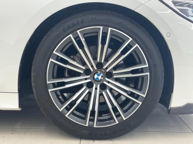 ３シリーズ ３２０ｄ　ｘＤｒｉｖｅ　Ｍスポーツ　ハイラインＰＫＧ　コンフォートＰＫＧ　純正ナビ　リアカメラ　ヴァーネスカレザーシート　シートヒーター　アクティブクルーズコントロール　ＡｐｐｌｅＣａｒＰｌａｙ　パワーテールゲート純正１８インチＡＷ（61枚目）