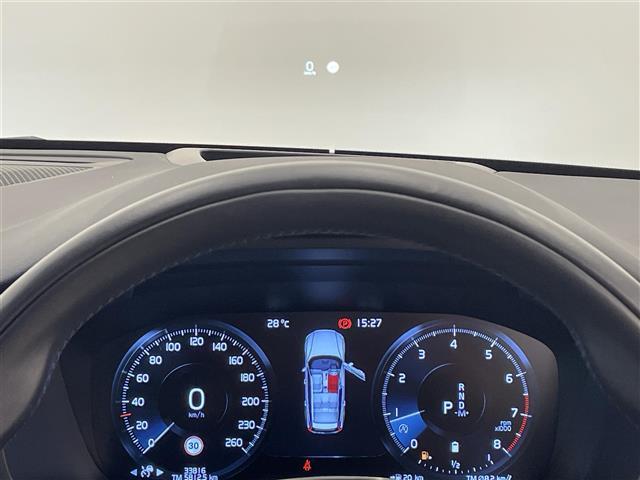 Ｖ６０ クロスカントリー　Ｂ５　ＡＷＤ　プロ　純正ＳＥＮＳＵＳ　３６０°カメラ　Ｈａｒｍａｎ／Ｋａｒｄｏｎ　フルセグＴＶ　Ｂｌｕｅｔｏｏｔｈ　ＡｐｐｌｅＣａｒＰｌａｙ　ワイヤレスチャージ　ＡＣＣ　オートライト　オートワイパー　ＡＨＢ　ＬＫＡ（4枚目）