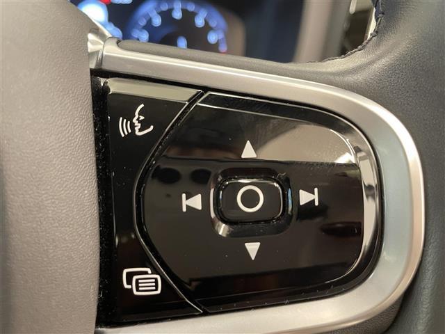 Ｖ６０ クロスカントリー　Ｂ５　ＡＷＤ　プロ　純正ＳＥＮＳＵＳ　３６０°カメラ　Ｈａｒｍａｎ／Ｋａｒｄｏｎ　フルセグＴＶ　Ｂｌｕｅｔｏｏｔｈ　ＡｐｐｌｅＣａｒＰｌａｙ　ワイヤレスチャージ　ＡＣＣ　オートライト　オートワイパー　ＡＨＢ　ＬＫＡ（6枚目）