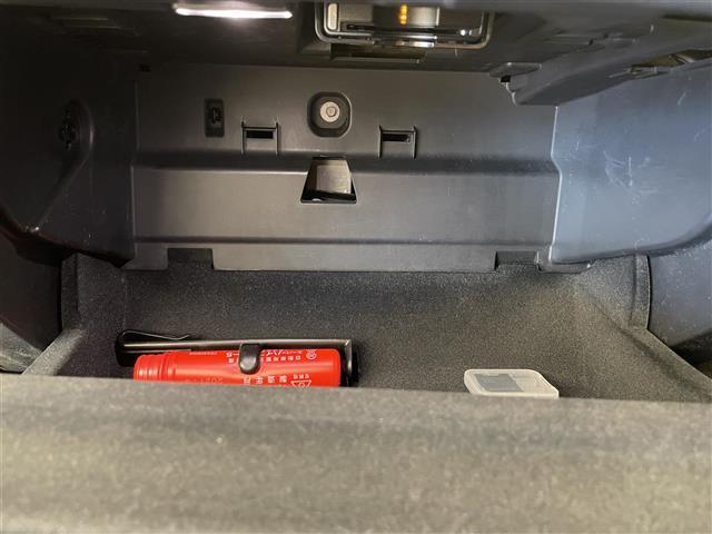 Ｖ６０ クロスカントリー　Ｂ５　ＡＷＤ　プロ　純正ＳＥＮＳＵＳ　３６０°カメラ　Ｈａｒｍａｎ／Ｋａｒｄｏｎ　フルセグＴＶ　Ｂｌｕｅｔｏｏｔｈ　ＡｐｐｌｅＣａｒＰｌａｙ　ワイヤレスチャージ　ＡＣＣ　オートライト　オートワイパー　ＡＨＢ　ＬＫＡ（12枚目）