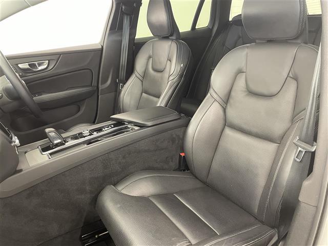 Ｖ６０ クロスカントリー　Ｂ５　ＡＷＤ　プロ　純正ＳＥＮＳＵＳ　３６０°カメラ　Ｈａｒｍａｎ／Ｋａｒｄｏｎ　フルセグＴＶ　Ｂｌｕｅｔｏｏｔｈ　ＡｐｐｌｅＣａｒＰｌａｙ　ワイヤレスチャージ　ＡＣＣ　オートライト　オートワイパー　ＡＨＢ　ＬＫＡ（40枚目）
