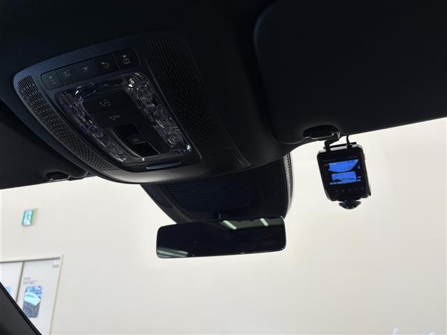 ＧＬＳ ＧＬＳ４００ｄ　４マチック　ＡＭＧライン　ワンオーナー　エアバランスＰＫＧ　エナジャイジングＰＫＧ　パノラマスライディングルーフ　ＨＵＤ　アンビエントライト　ＡＣＣ　ワイヤレスチャージ　ドラレコ　パワーテールゲート　レザーシート　ＳＯＳ（24枚目）