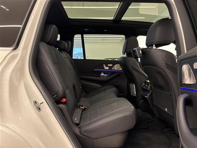 ＧＬＳ ＧＬＳ４００ｄ　４マチック　ＡＭＧライン　ワンオーナー　エアバランスＰＫＧ　エナジャイジングＰＫＧ　パノラマスライディングルーフ　ＨＵＤ　アンビエントライト　ＡＣＣ　ワイヤレスチャージ　ドラレコ　パワーテールゲート　レザーシート　ＳＯＳ（30枚目）