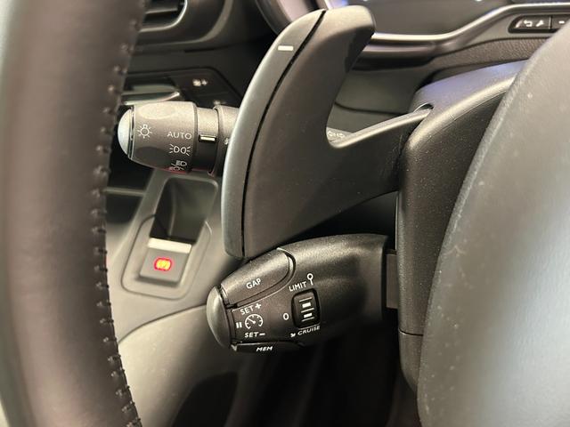 ベルランゴ シャイン　ＡＣＣ　純正ディスプレイオーディオ　フルセグＴＶ　アップルカープレイ　インテリジェントハイビーム　パドルシフト　パーキングセンサー　ＢＳＭ　アクティブセーフティー　ＴＳＩ　ＥＴＣ　リアガラスハッチ（9枚目）