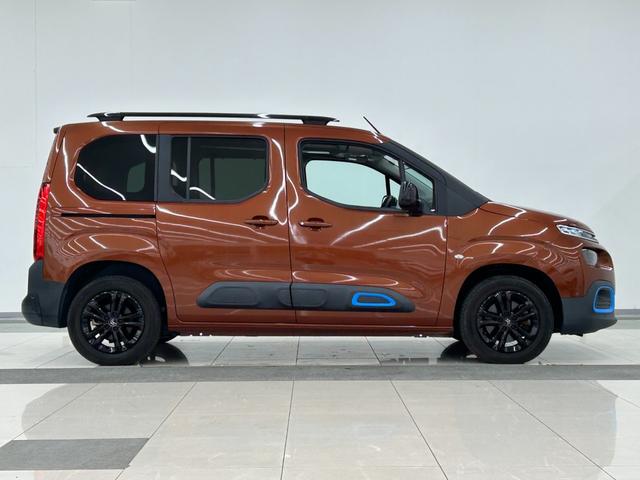 ベルランゴ シャイン　ＡＣＣ　純正ディスプレイオーディオ　フルセグＴＶ　アップルカープレイ　インテリジェントハイビーム　パドルシフト　パーキングセンサー　ＢＳＭ　アクティブセーフティー　ＴＳＩ　ＥＴＣ　リアガラスハッチ（49枚目）