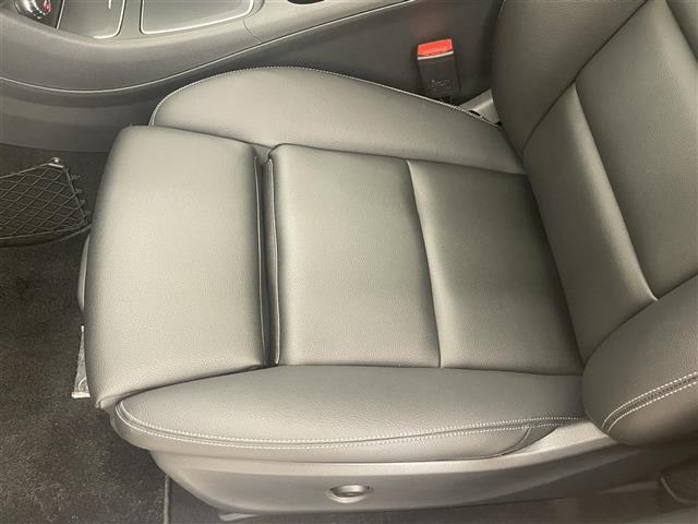 CLAクラス CLA220 4マチック レーダーセーフティPKG プレミアムPKG 純正ナビ バックカメラ ESP オートライト オートワイパー アクティブブレーキアシスト アテンションアシスト ブラインドスポット レーンキープアシスト(31枚目)