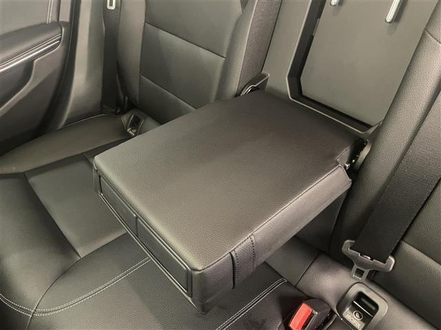 CLAクラス CLA220 4マチック レーダーセーフティPKG プレミアムPKG 純正ナビ バックカメラ ESP オートライト オートワイパー アクティブブレーキアシスト アテンションアシスト ブラインドスポット レーンキープアシスト(36枚目)