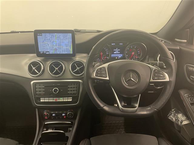 CLAクラス CLA180 純正ナビ ESP アクティブブレーキアシスト アテンションアシスト ブラインドスポット レーンキープアシスト アイドリングストップ オートワイパー オートライト パワーシート シートヒーター(2枚目)