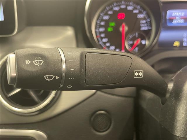 CLAクラス CLA180 純正ナビ ESP アクティブブレーキアシスト アテンションアシスト ブラインドスポット レーンキープアシスト アイドリングストップ オートワイパー オートライト パワーシート シートヒーター(7枚目)