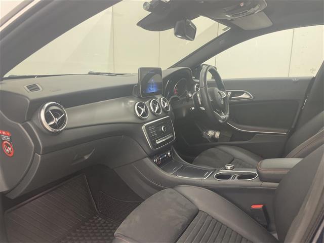 CLAクラス CLA180 純正ナビ ESP アクティブブレーキアシスト アテンションアシスト ブラインドスポット レーンキープアシスト アイドリングストップ オートワイパー オートライト パワーシート シートヒーター(33枚目)