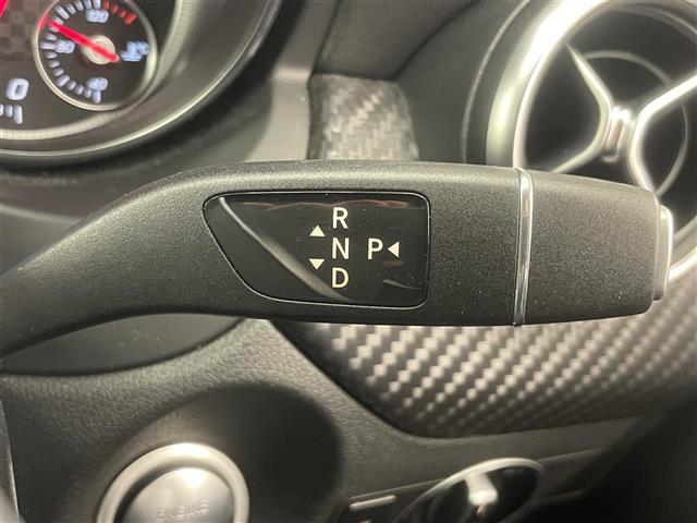 Ａクラス Ａ１８０　レーダーセーフティパッケージ　純正ナビ　Ｒカメラ　キーレスゴー　Ｂｌｕｅｔｏｏｔｈ　ＵＳＢ　ＳＤ　アップルカープレイ　パワーシート　シートヒーター　オートライト　ＡＨＢ　オートワイパー　ＡＨＢ（9枚目）