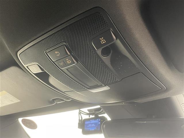 Ａクラス Ａ１８０　レーダーセーフティパッケージ　純正ナビ　Ｒカメラ　キーレスゴー　Ｂｌｕｅｔｏｏｔｈ　ＵＳＢ　ＳＤ　アップルカープレイ　パワーシート　シートヒーター　オートライト　ＡＨＢ　オートワイパー　ＡＨＢ（19枚目）