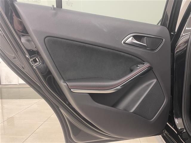 Ａクラス Ａ１８０　レーダーセーフティパッケージ　純正ナビ　Ｒカメラ　キーレスゴー　Ｂｌｕｅｔｏｏｔｈ　ＵＳＢ　ＳＤ　アップルカープレイ　パワーシート　シートヒーター　オートライト　ＡＨＢ　オートワイパー　ＡＨＢ（30枚目）