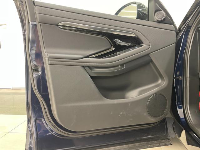 レンジローバーイヴォーク Ｒ－ダイナミック　Ｓ　純正ディスプレイナビ　全方位カメラ　黒革　禁煙車　Ｂｌｕｅｔｏｏｔｈ　前後ドラレコ　ＥＴＣ２．０　電動リヤゲート　ＢＳＭ　パワーシート　追従クルコン　衝突軽減装置　シートヒーター　ステアリングヒーター（38枚目）