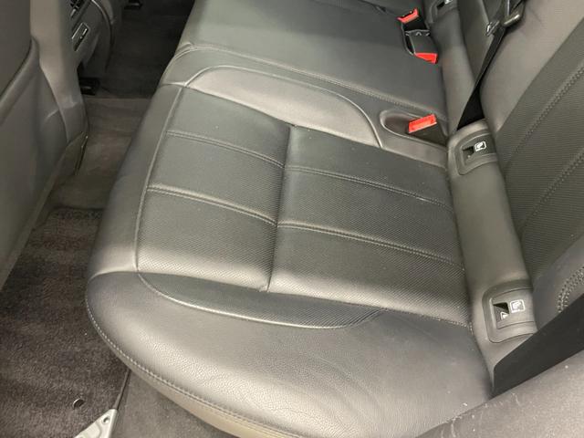 レンジローバーイヴォーク Ｒ－ダイナミック　Ｓ　純正ディスプレイナビ　全方位カメラ　黒革　禁煙車　Ｂｌｕｅｔｏｏｔｈ　前後ドラレコ　ＥＴＣ２．０　電動リヤゲート　ＢＳＭ　パワーシート　追従クルコン　衝突軽減装置　シートヒーター　ステアリングヒーター（41枚目）