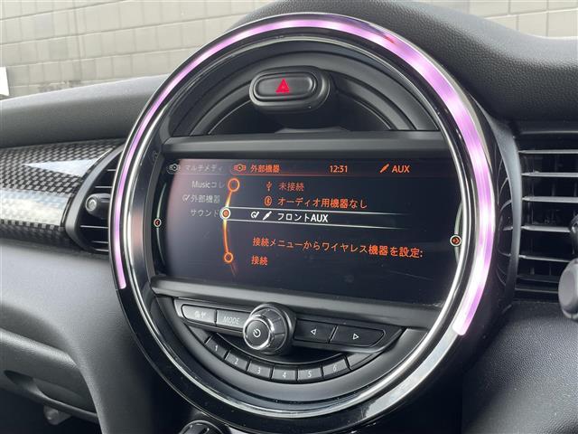 ＭＩＮＩ クーパーＳ　ＪＣＷ・ＰＫＧ（１７インチホイール／エアロ（フロント・リア・サイド）／ＭＩＮＩドライビングモード／レザーステアリング／サスペンション）レザーラウンジ／サテライトグレー　Ｂカメラ　社外フルセグＴＶ（5枚目）