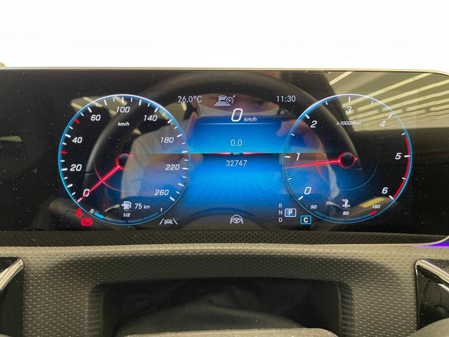 CLAクラス CLA200d AMGライン レーダーセーフティP ナビゲーションP ハーフレザー シートH パワーシート マルチビームLEDヘッドライト 純正ナビ TV リアカメラ 18インチAW アンビエントライト LKA BSM ワンオーナ(4枚目)