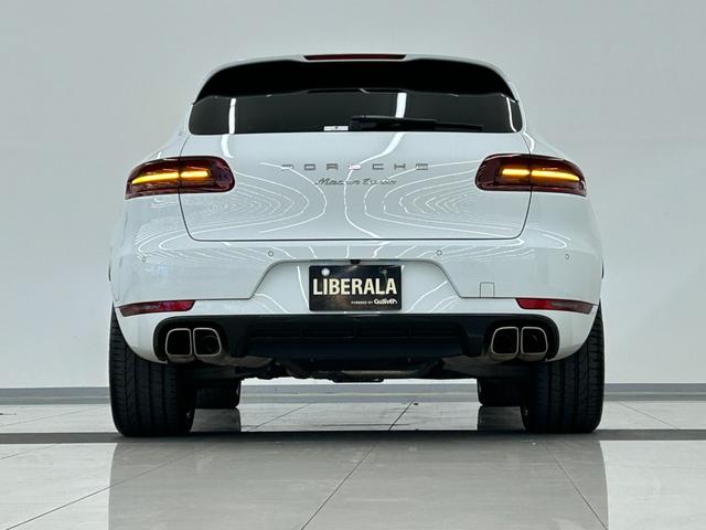 マカン マカン ターボ スポーツクロノPKG BOSEサウンド ボルドーレザーシート パワーシート シートヒーター クルーズコントロール PASM 純正ナビ Rカメラ 左サイドカメラ オートライト ドラレコ2ch ETC(52枚目)