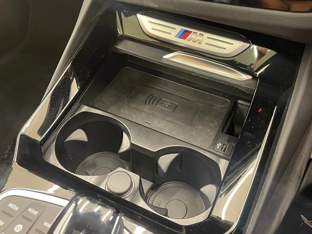 ご遠方の場合でも、下取り車両の金額を概算でお出しすることは可能でございます。車検証をお手元に、走行距離をご確認の上お問い合わせくださいませ。