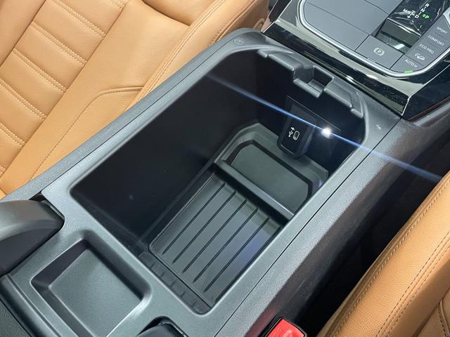 ＬＩＢＥＲＡＬＡは複数のメーカーのお車をワンストップで乗り比べしていただける輸入車ブランド店舗です。お気軽にお立ち寄りいただき心ゆくまでその性能をご堪能してください。