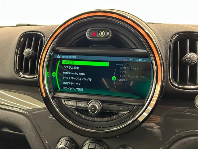 ＭＩＮＩ バッキンガム　ＯＮＥベース特別仕様　ＬＥＤヘッドライト　スポーツレザーステアリング　専用サイドスカットル　マルチファンクションステアリング　クルコン　Ｒカメラ　衝突警告　コンフォートアクセス　オートライト　ＥＴＣ（12枚目）