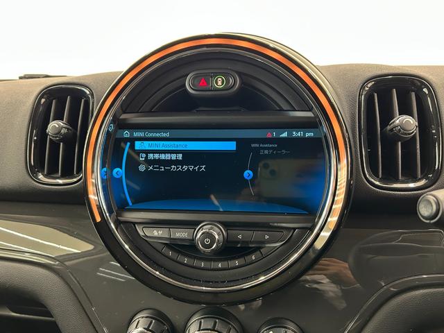 ＭＩＮＩ バッキンガム　ＯＮＥベース特別仕様　ＬＥＤヘッドライト　スポーツレザーステアリング　専用サイドスカットル　マルチファンクションステアリング　クルコン　Ｒカメラ　衝突警告　コンフォートアクセス　オートライト　ＥＴＣ（13枚目）