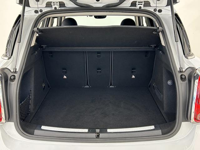 ＭＩＮＩ バッキンガム　ＯＮＥベース特別仕様　ＬＥＤヘッドライト　スポーツレザーステアリング　専用サイドスカットル　マルチファンクションステアリング　クルコン　Ｒカメラ　衝突警告　コンフォートアクセス　オートライト　ＥＴＣ（38枚目）