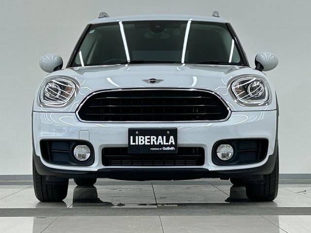 ＭＩＮＩ バッキンガム　ＯＮＥベース特別仕様　ＬＥＤヘッドライト　スポーツレザーステアリング　専用サイドスカットル　マルチファンクションステアリング　クルコン　Ｒカメラ　衝突警告　コンフォートアクセス　オートライト　ＥＴＣ（40枚目）