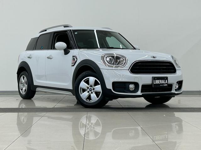 ＭＩＮＩ バッキンガム　ＯＮＥベース特別仕様　ＬＥＤヘッドライト　スポーツレザーステアリング　専用サイドスカットル　マルチファンクションステアリング　クルコン　Ｒカメラ　衝突警告　コンフォートアクセス　オートライト　ＥＴＣ（45枚目）