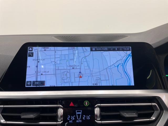 ３シリーズ ３２０ｉ　Ｍスポーツ　サンルーフ　コンフォートＰＫＧ　ドライビングアシストプロフェッショナル　アンビエントライト　仇ぷてぃぶＬＥＤ　純正１８インチ　ワイヤレスチャージ　ＡＣＣ　ライトカーペット　ＦＳＲスポイラー　ＥＴＣ（11枚目）