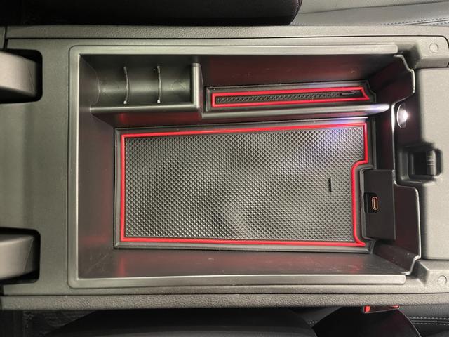 ３シリーズ ３２０ｉ　Ｍスポーツ　サンルーフ　コンフォートＰＫＧ　ドライビングアシストプロフェッショナル　アンビエントライト　仇ぷてぃぶＬＥＤ　純正１８インチ　ワイヤレスチャージ　ＡＣＣ　ライトカーペット　ＦＳＲスポイラー　ＥＴＣ（19枚目）