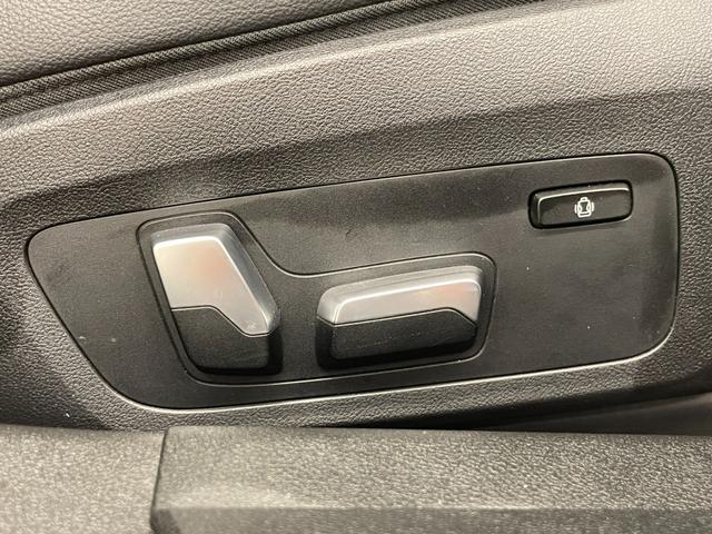 ３シリーズ ３２０ｉ　Ｍスポーツ　サンルーフ　コンフォートＰＫＧ　ドライビングアシストプロフェッショナル　アンビエントライト　仇ぷてぃぶＬＥＤ　純正１８インチ　ワイヤレスチャージ　ＡＣＣ　ライトカーペット　ＦＳＲスポイラー　ＥＴＣ（27枚目）