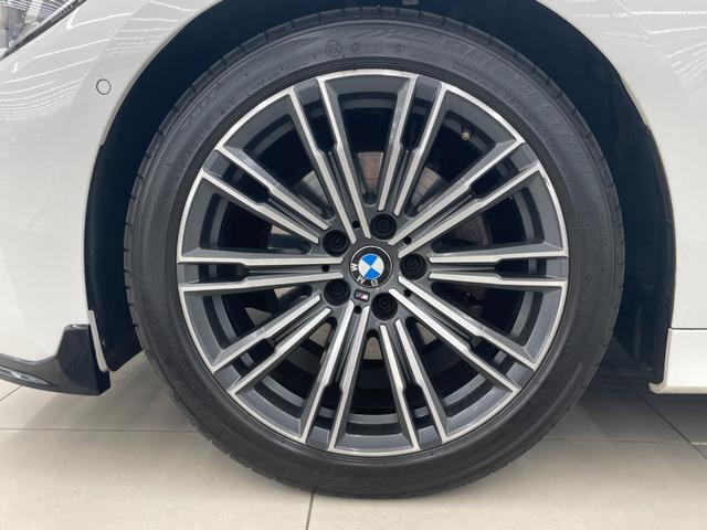 ３シリーズ ３２０ｉ　Ｍスポーツ　サンルーフ　コンフォートＰＫＧ　ドライビングアシストプロフェッショナル　アンビエントライト　仇ぷてぃぶＬＥＤ　純正１８インチ　ワイヤレスチャージ　ＡＣＣ　ライトカーペット　ＦＳＲスポイラー　ＥＴＣ（57枚目）