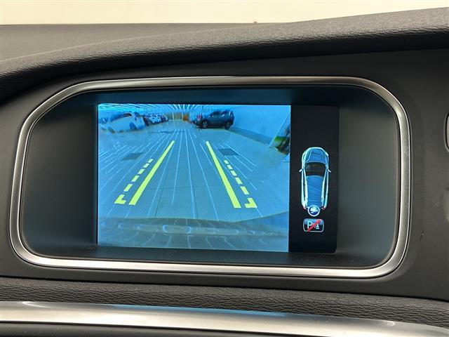 Ｖ４０ クロスカントリー　Ｄ４　モメンタム　純正ナビ　Ｂｌｕｅｔｏｏｔｈ　ＵＳＢ　ＡＭ　ＦＭ　フルセグＴＶ　クロストラフィックアラート　ロードサイドインフォメーション　アクティブハイビーム　リアビューカメラ　ＳＥＮＳＵＳＣＯＮＥＣＴ　ＡＣＣ（9枚目）