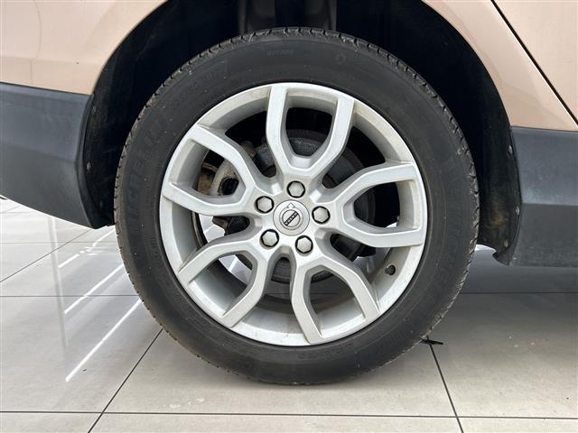 Ｖ４０ クロスカントリー　Ｄ４　モメンタム　純正ナビ　Ｂｌｕｅｔｏｏｔｈ　ＵＳＢ　ＡＭ　ＦＭ　フルセグＴＶ　クロストラフィックアラート　ロードサイドインフォメーション　アクティブハイビーム　リアビューカメラ　ＳＥＮＳＵＳＣＯＮＥＣＴ　ＡＣＣ（35枚目）