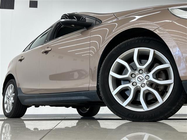 Ｖ４０ クロスカントリー　Ｄ４　モメンタム　純正ナビ　Ｂｌｕｅｔｏｏｔｈ　ＵＳＢ　ＡＭ　ＦＭ　フルセグＴＶ　クロストラフィックアラート　ロードサイドインフォメーション　アクティブハイビーム　リアビューカメラ　ＳＥＮＳＵＳＣＯＮＥＣＴ　ＡＣＣ（36枚目）