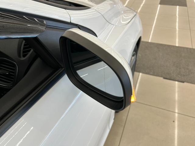 V40 T3 モメンタム 衝突軽減ブレーキ 純正ナビ リアビューカメラ フルセグTV ACC LKA BLIS オートハイビーム LEDヘッドライト パドルシフト 純正17インチAW シティセーフティ ステアリングスイッチ(41枚目)