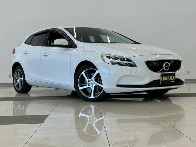 V40 T3 モメンタム 衝突軽減ブレーキ 純正ナビ リアビューカメラ フルセグTV ACC LKA BLIS オートハイビーム LEDヘッドライト パドルシフト 純正17インチAW シティセーフティ ステアリングスイッチ(42枚目)