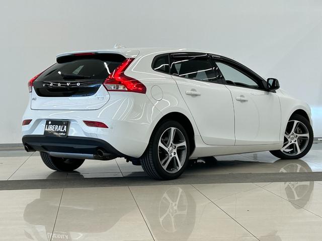 V40 T3 モメンタム 衝突軽減ブレーキ 純正ナビ リアビューカメラ フルセグTV ACC LKA BLIS オートハイビーム LEDヘッドライト パドルシフト 純正17インチAW シティセーフティ ステアリングスイッチ(45枚目)