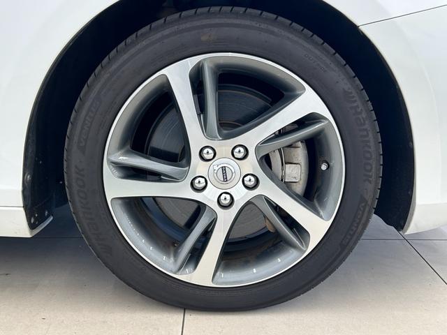 V40 T3 モメンタム 衝突軽減ブレーキ 純正ナビ リアビューカメラ フルセグTV ACC LKA BLIS オートハイビーム LEDヘッドライト パドルシフト 純正17インチAW シティセーフティ ステアリングスイッチ(52枚目)